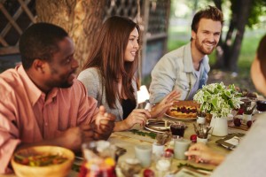 use our tips to have the best friendsgiving ever